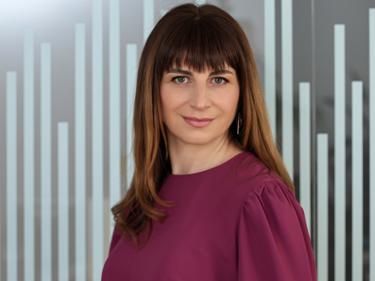 Avocat Elena Grecu, managing partner Grecu Partners, expert in drept comercial, GDPR si proprietate intelectuala in Romania.